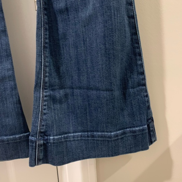 Express Bell Flare Mid Rise Jeans - Picture 6 of 10